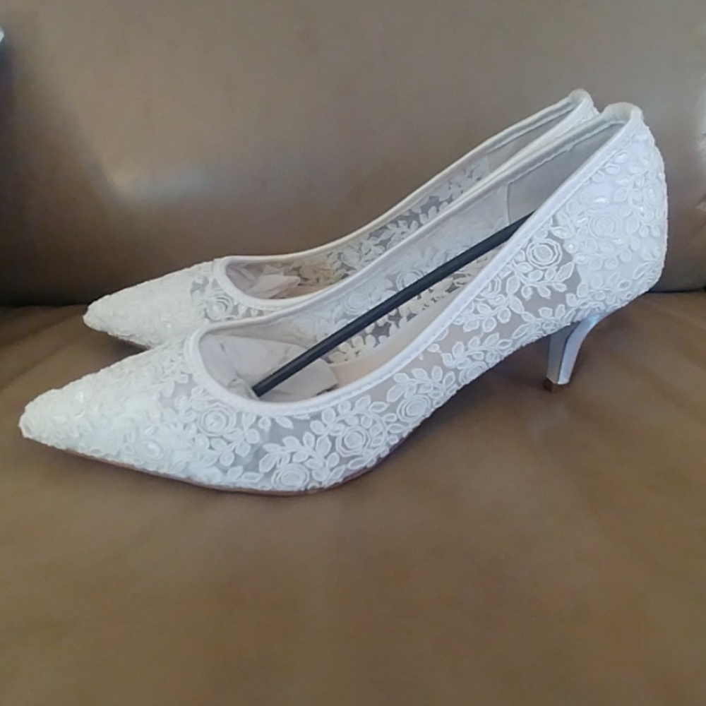 Women's size 9 White High Heels